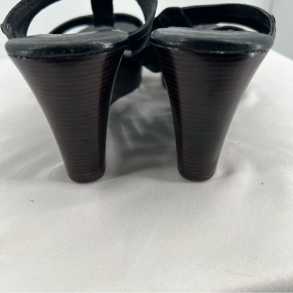 UGG Mattie Black Leather Platform Wedge Sandal Size 10 - Picture 11 of 14